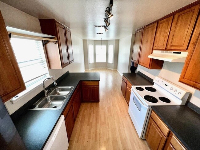 803 Sable Trail Ct