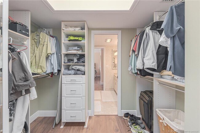 Building Photo - 3901 SE St Lucie Blvd Unit 34