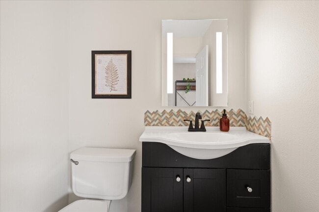 Photo - 3461 S Ammons St