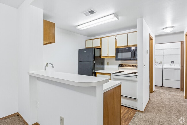 2BR, 1BA - 860SF - Kitchen