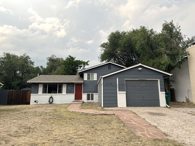 Building Photo - Charming 4 Bedroom Tri-level House in Southeast Colorado Springs