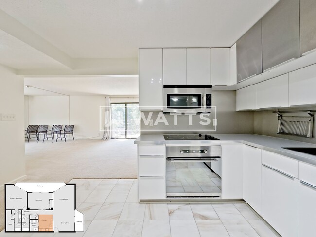 Photo - Spacious 2-Bed, 2-Bath Condo at Regency Te...