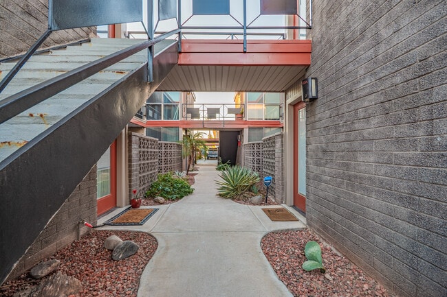 Photo - 1225 E Medlock Dr Unit 102