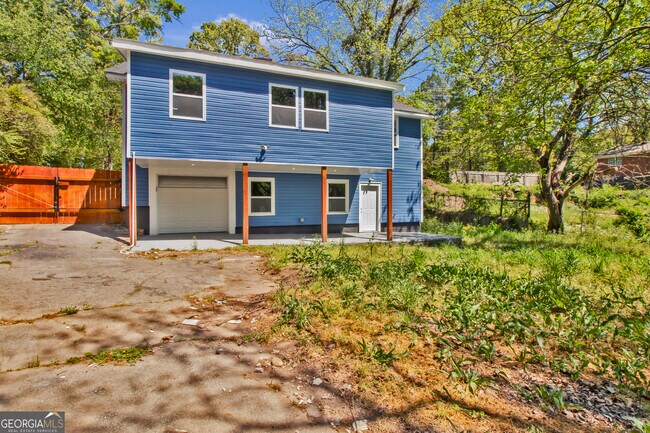 2172 Ben Hill Rd