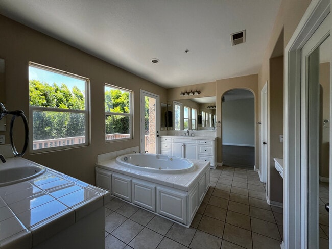 Photo - 12124 Scenic View Terrace Casa