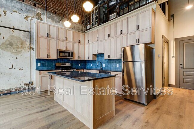 Photo - 124 Monroe Ave Unidad #202