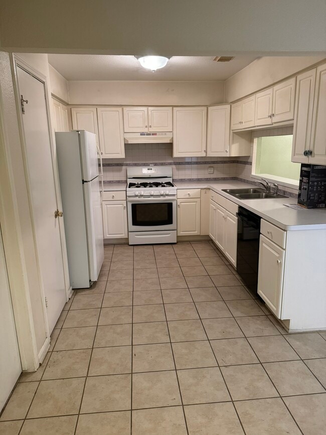 Photo - 4605 Cashel Glen Dr