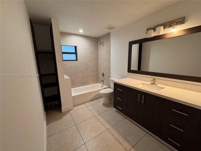 Photo - 605 NW 3rd Ave Unit A-B