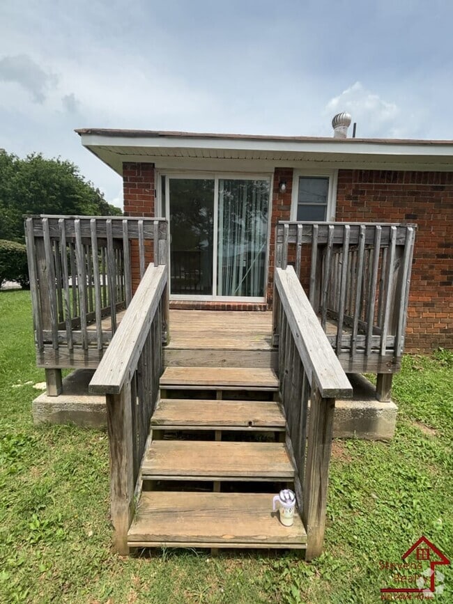 Building Photo - 500 Skyline Dr Rental