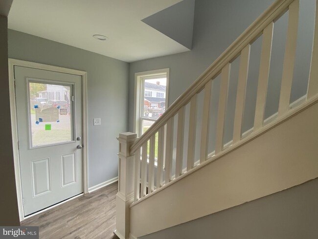 Photo - 2605 Maple Ave