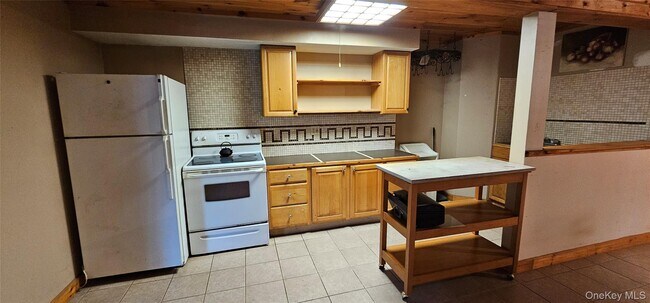 Photo - 18 Lake Ridge Rd