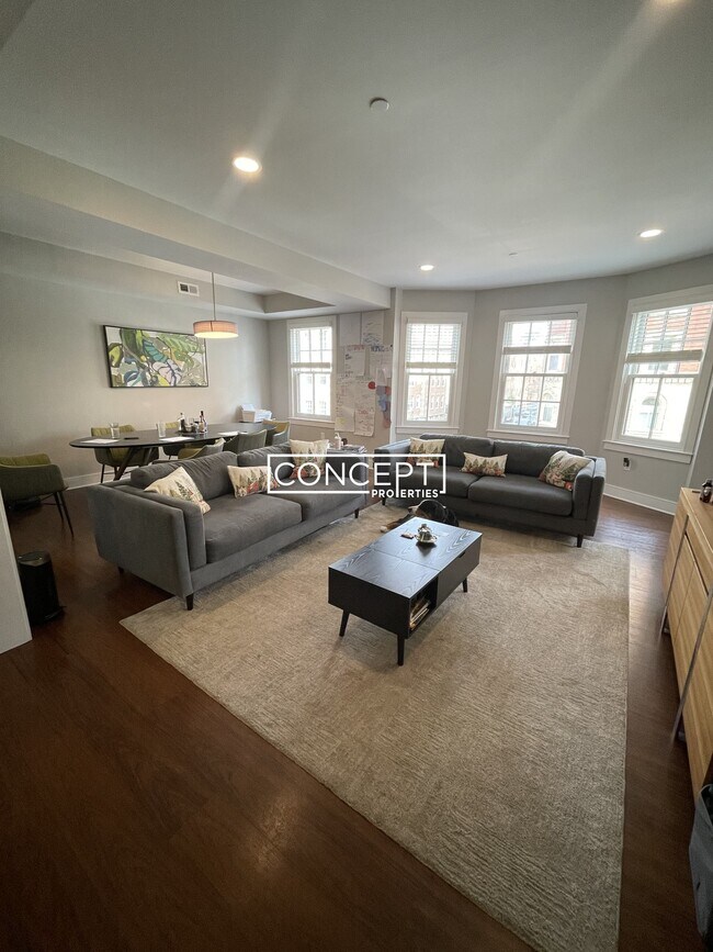 Photo - 386 Harvard St