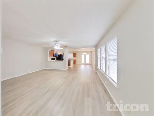 Photo - 8011 Talkenhorn