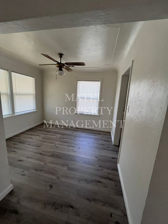 Photo - Move in Special see Ad