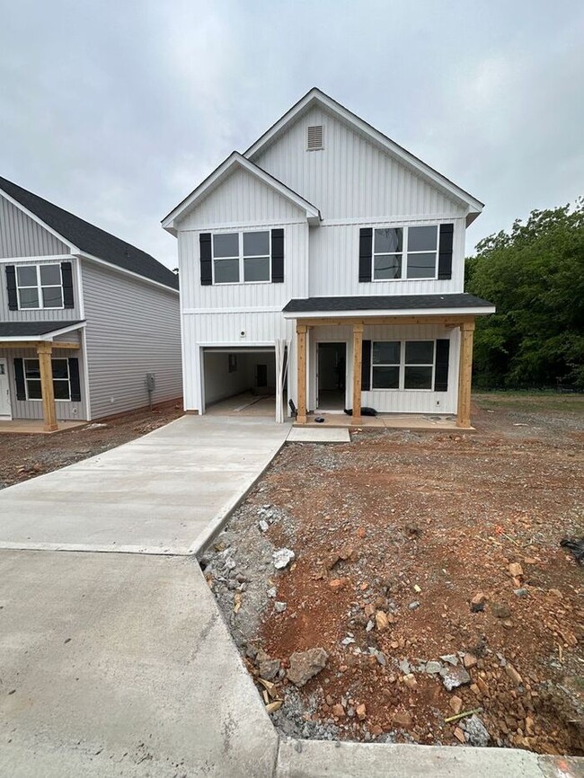 Building Photo - Brand New 3BD/2.5BA Single Family Home in the Heart of Monroe, NC!