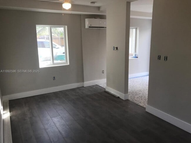 Photo - 1700 NW 22nd Ct Unidad 5