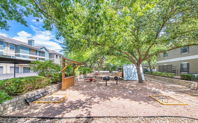 Photo - MAA Sunset Valley