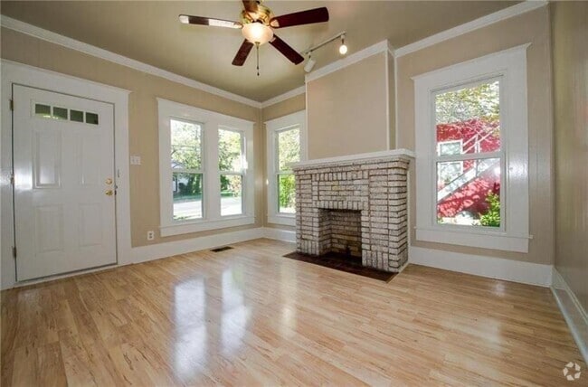 Building Photo - 514 E 38th St Rental