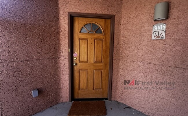 Photo - 1 Bedroom, 1 Bath with a Single Car Garage