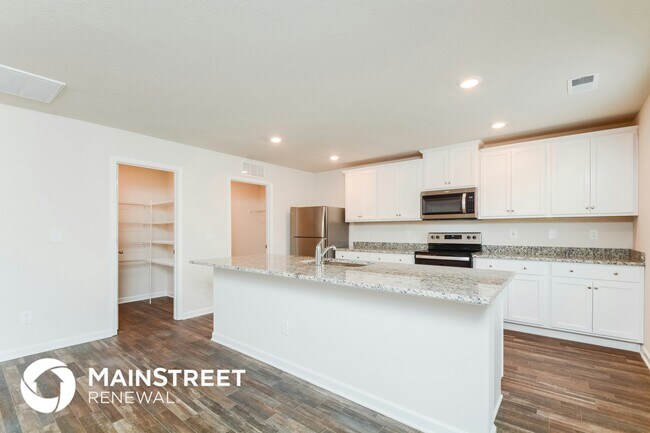 Photo - 497 Turning Lk Dr