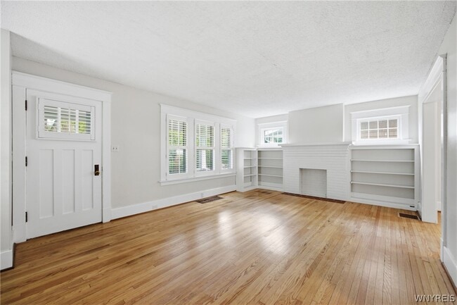 Photo - 259 California Dr