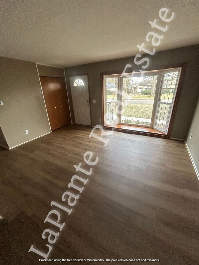 Photo - Charming 3-bedroom, 2-bathroom home located in the heart of Maumee