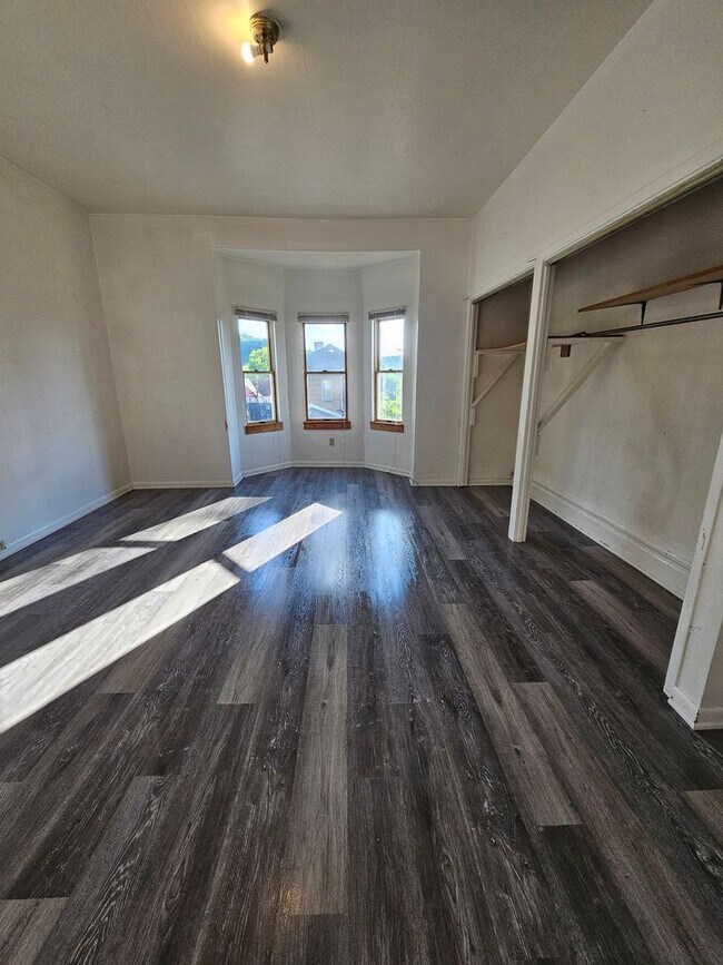 Juniper Street - Juniper Street Unit Apartment 1