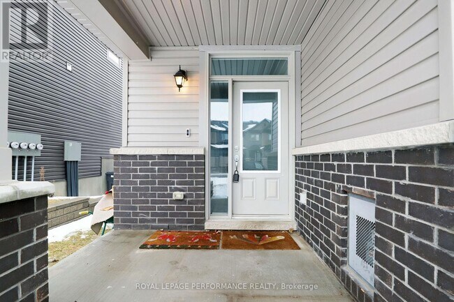 Photo - 1011 Kijik Cres