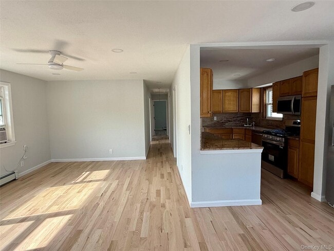 Photo - 513 E Broadway