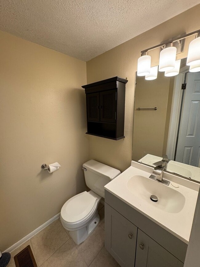 Photo - Pike Twp - 3 BR