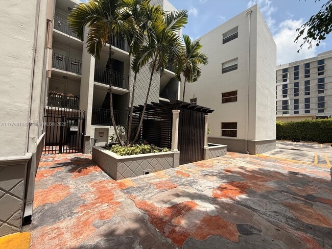 Photo - 444 SW 4th St Condo Unit 302