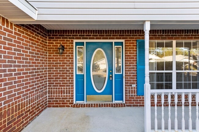 Photo - Charming home in IDEAL location!!!