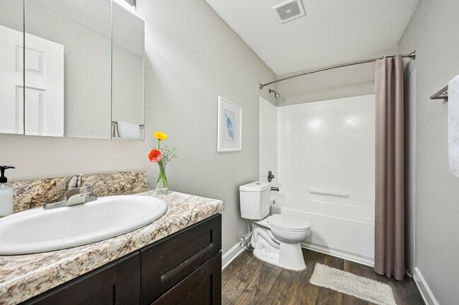 Amber Grove Apartments