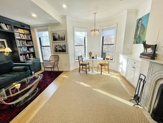 Photo - 49 Warren Ave Unit 4