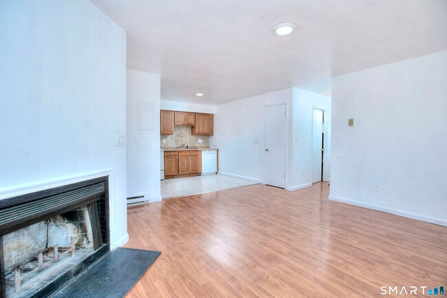 Photo - 638 Cove Rd Unit 2