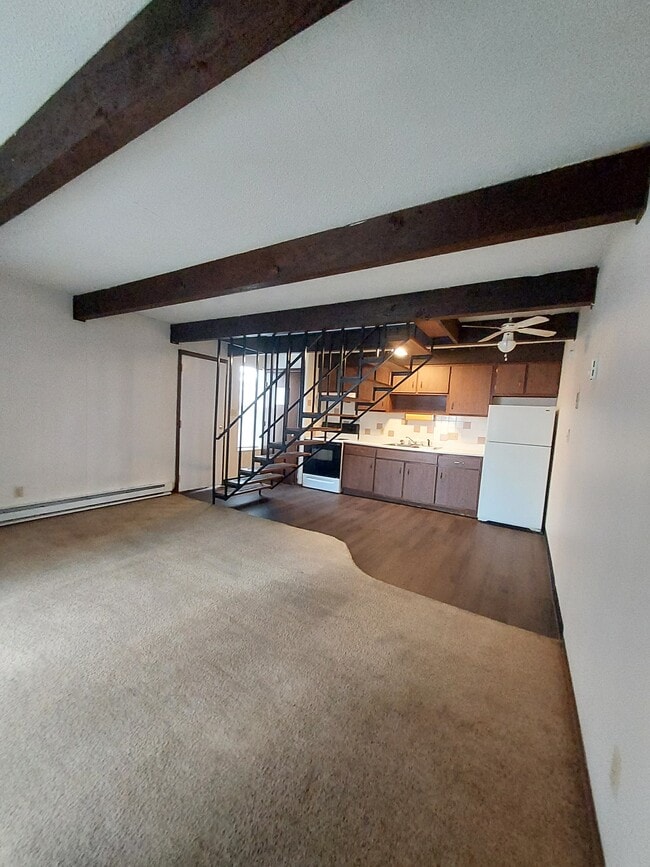 Photo - 187 Buckingham St Unit C