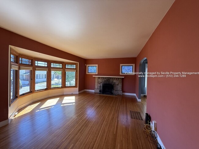 Photo - MOVE IN READY 3BR/1BA MAXWELL PARK HOME!