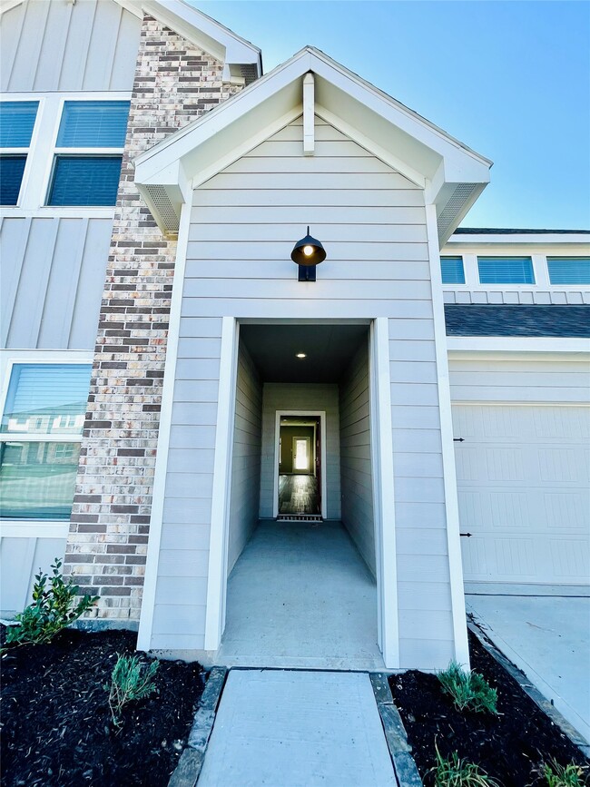 Photo - 3310 Silverton Dr
