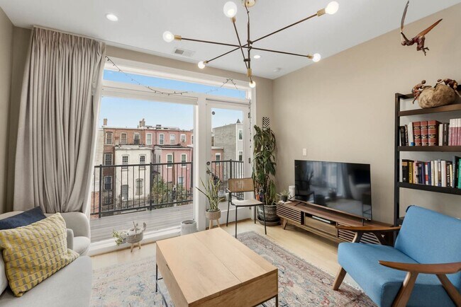 Photo - Mt Vernon Square Penthouse Condo Unit 4