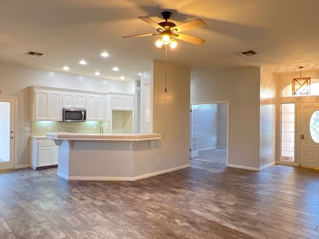 Photo - NORTHWEST BAKERSFIELD