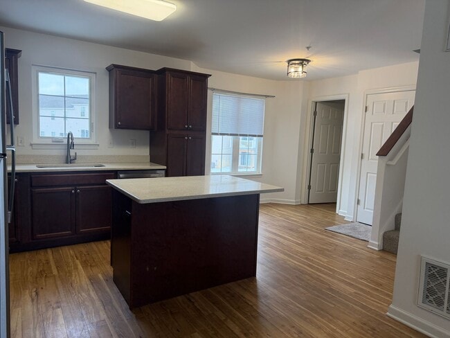 Photo - 12-12 Creekside Dr