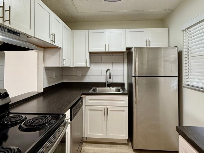 Photo - Atlas at Bay Point