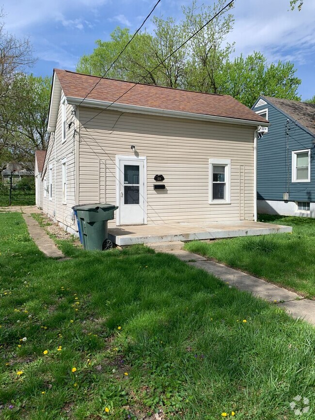 Building Photo - Check out this 3 bedroom for rent! Rental