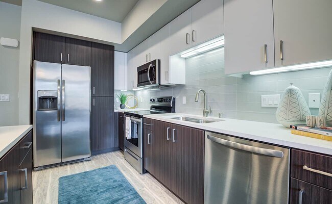 Photo - Renaissance Square