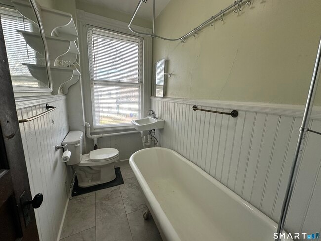 Photo - 118 Ellsworth St Unit 2nd Floor