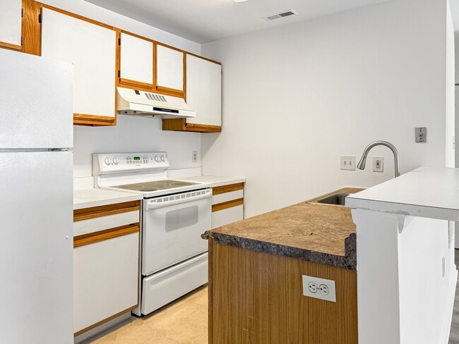 Photo - 132 Meadow Ridge Rd