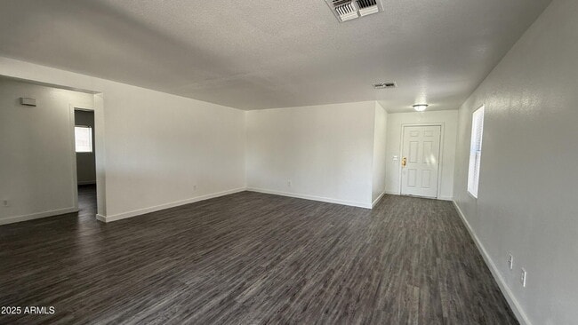 Photo - 679 W Jardin Dr