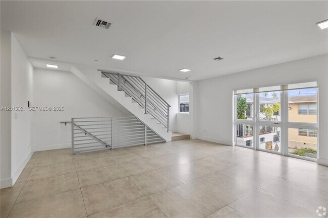 Photo - 434 SW 10th St Unit a
