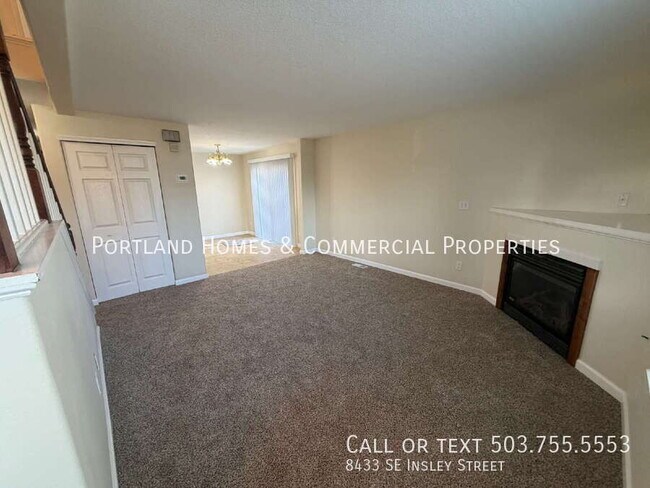 Photo - 8433 SE Insley St