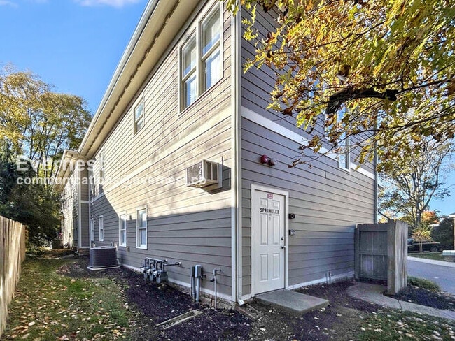 Photo - 101 Generals Retreat Pl